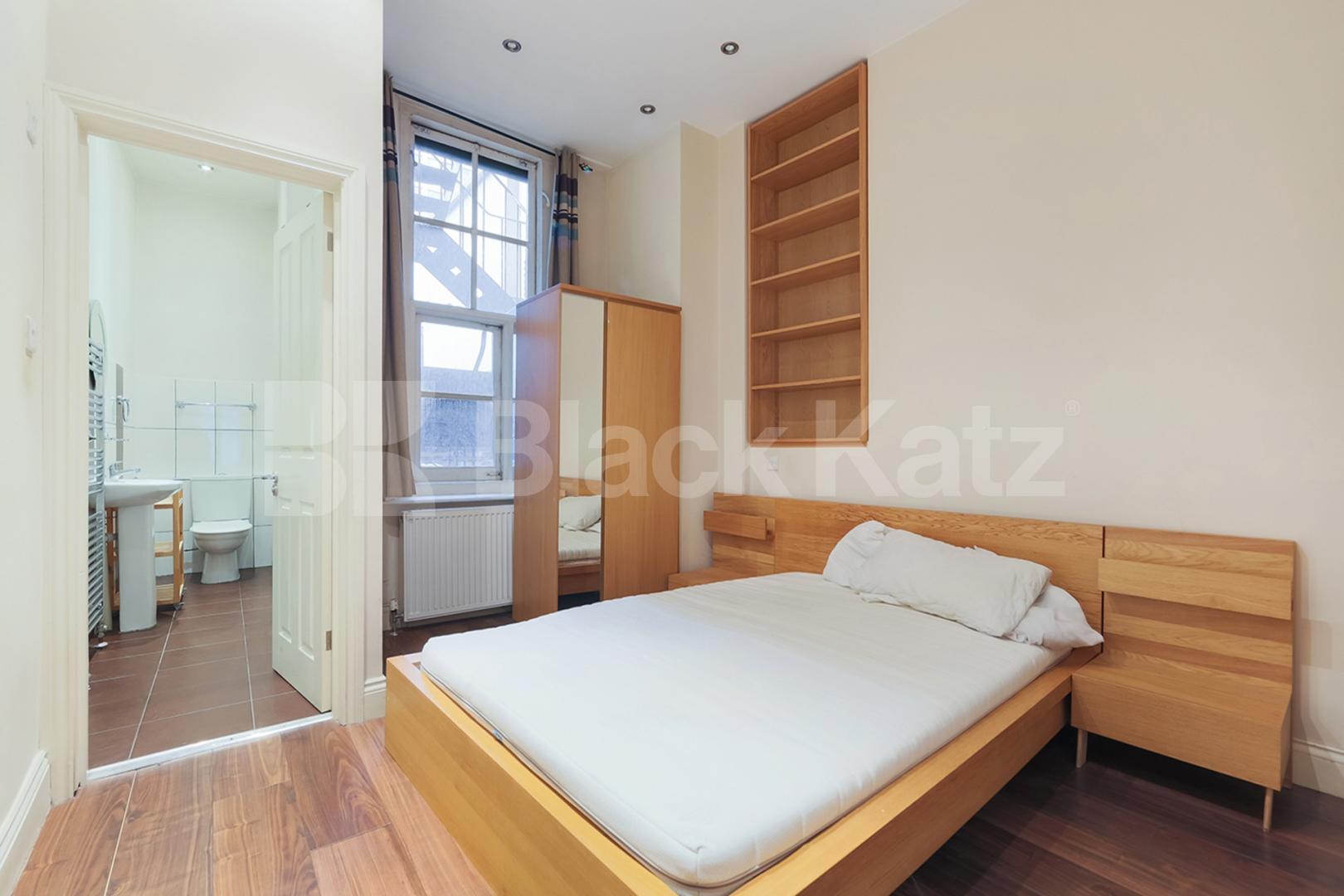 Prime Zone 1 location, duplex apartment with two bathrooms Cheshire House. Fleet Street, Chancery Lane